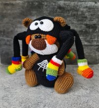 [Olga Kurchenko - Crochet Funny Bear] Bear-2, OutfitSet Spider (ENG).jpg