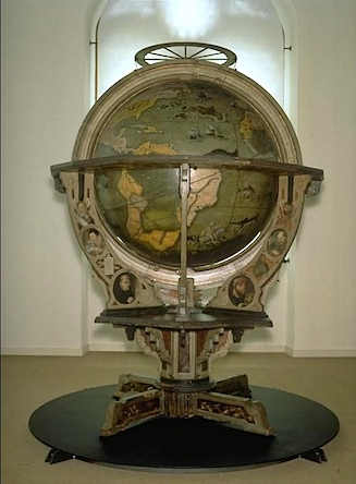 St._Galler_globus_view.JPG