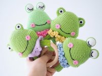 frogs.jpg