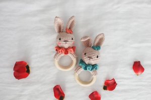 crochet-pattern-bunny-rattle-675x450.jpg