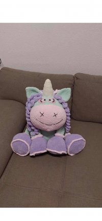 óriás unikornis 1.jpg