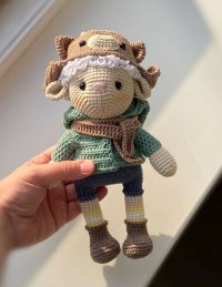 KnitToys - Sheep in a bull's hat.jpg