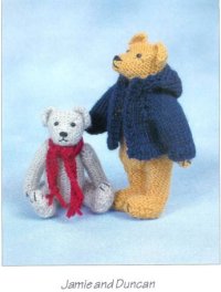 Knits & Pieces - Jamie and Duncan Bear (10, 13 cm).jpg