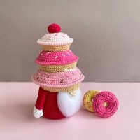 Happy dolls - Valentine donut gnome.jpg