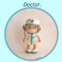 Mini_doll_keychain_Doctor_-_ThumbelinaAmigurumi_-_Sveta_toy_ENG_comp.jpg
