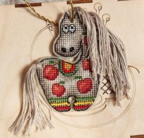 Horse in apples.jpg