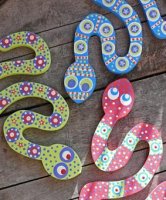 010810_1740_PaperSnakes11.jpg