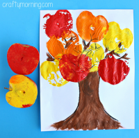 apple-stamping-tree-craft-for-kids.png