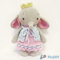 amalou ava elephant.jpg