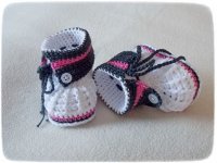 53bac730ba998579323f506c1a0a8bf2--crochet-baby-shoes-booties-crochet.jpg