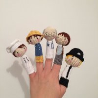 doubletrebletrinkets-crochet-finger-puppets.jpg