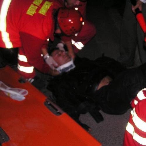 futbal-trnava---slovan-zraneny-policajt-zachranari.jpg
