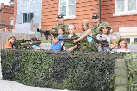 Kids-and-soldiers-at-MIFF.jpg