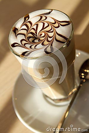 cafe-latte-19305944.jpg