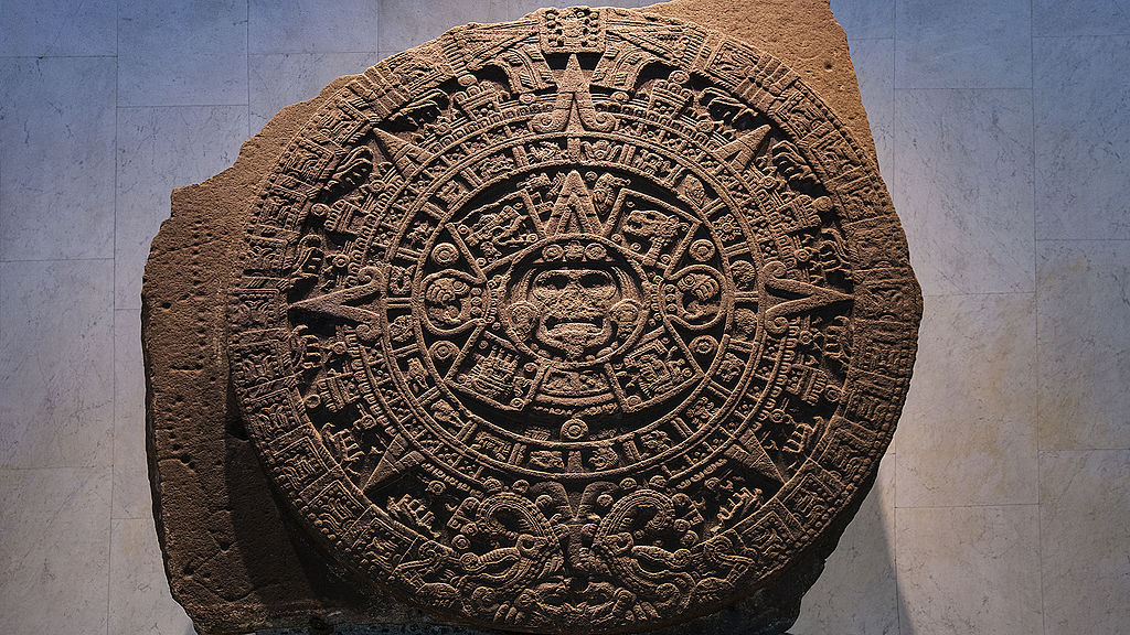 1024px-Aztec_calendar_stone_in_National_Museum_of_Anthropology%2C_Mexico_City.jpg